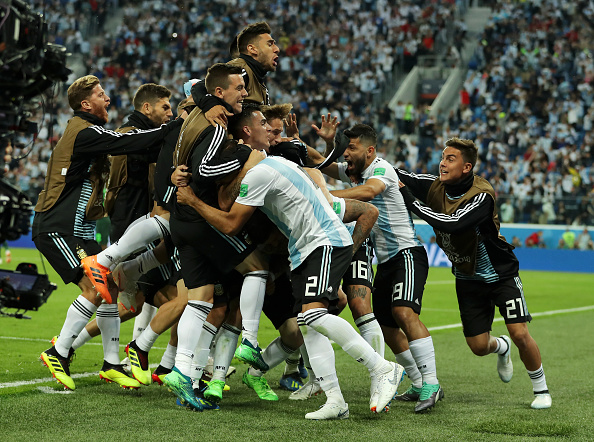 SAINT PETERSBURG, RUSSIA - JUNE 26:  Marcos Rojo of Argentina celebrates with teammates after scoring his team's second goal  during the 2018 FIFA World Cup Russia group D match between Nigeria and Argentina at Saint Petersburg Stadium on June 26, 2018 in Saint Petersburg, Russia.  (Photo by Richard Heathcote/Getty Images)