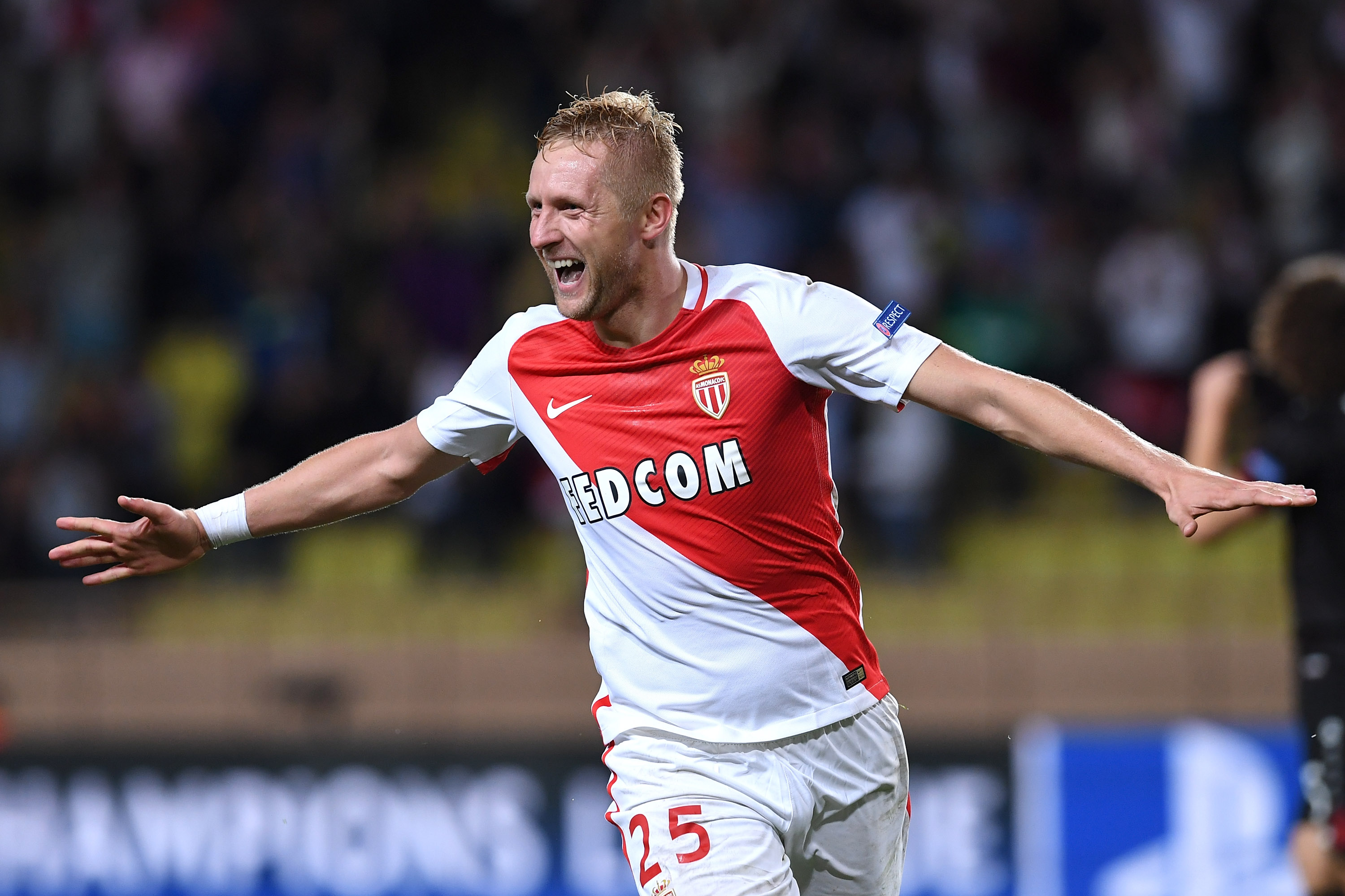 MONACO - SEPTEMBER 27:  Kamil Glik (C) of AS Monaco FC celebrates after scoring the equalizer goal during the UEFA Champions League Group E match between AS Monaco FC and Bayer 04 Leverkusen at Louis II Stadium on September 27, 2016 in Monte Carlo, Monaco.  (Photo by Valerio Pennicino/Getty Images)