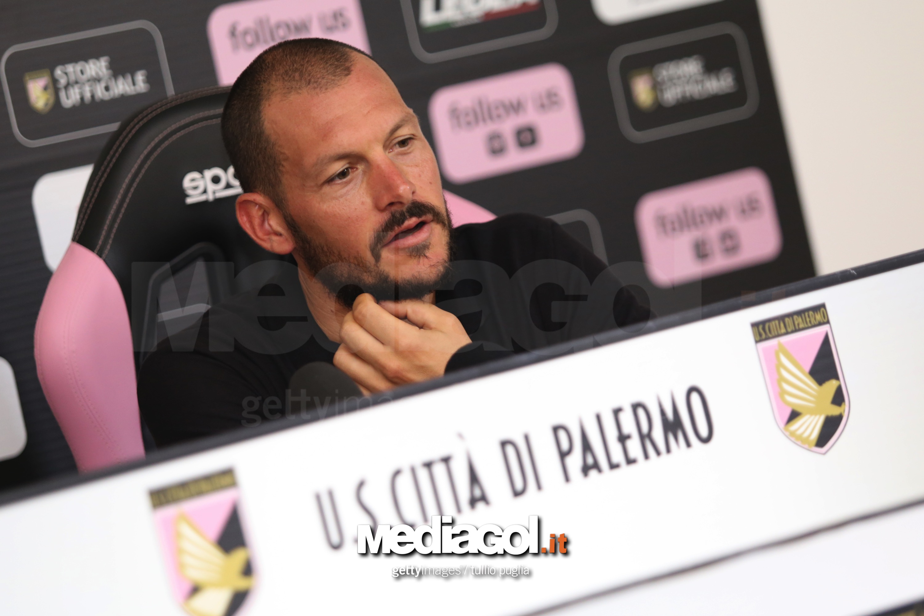 US Citta di Palermo Unveils New Singning Alberto Pomini