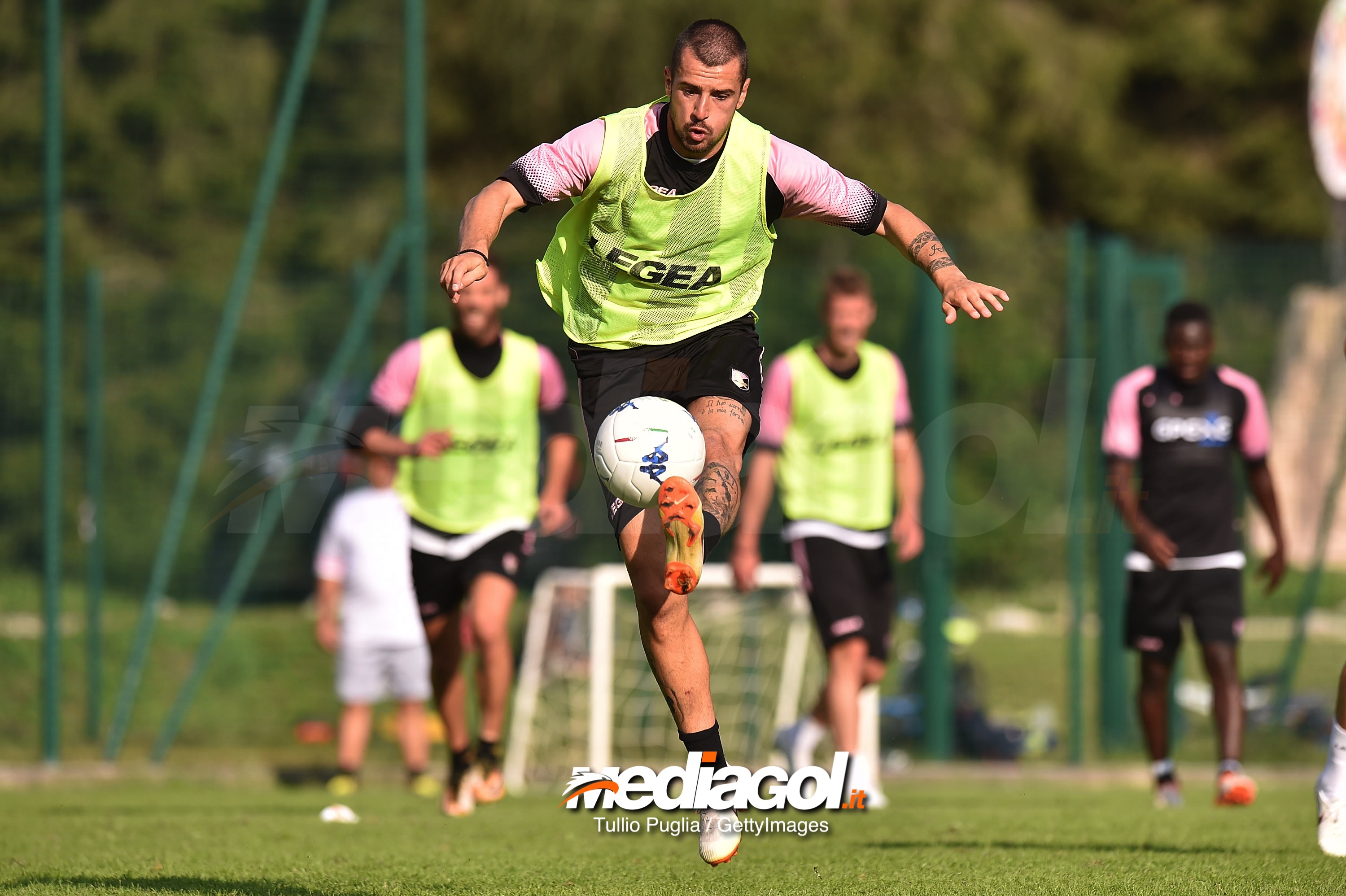 BELLUNO, ITALY - JULY 24:  Ilija Nestorovski in action during a training session at the US Citta' di Palermo training camp on July 24, 2018 in Belluno, Italy.  (Photo by Tullio M. Puglia/Getty Images)