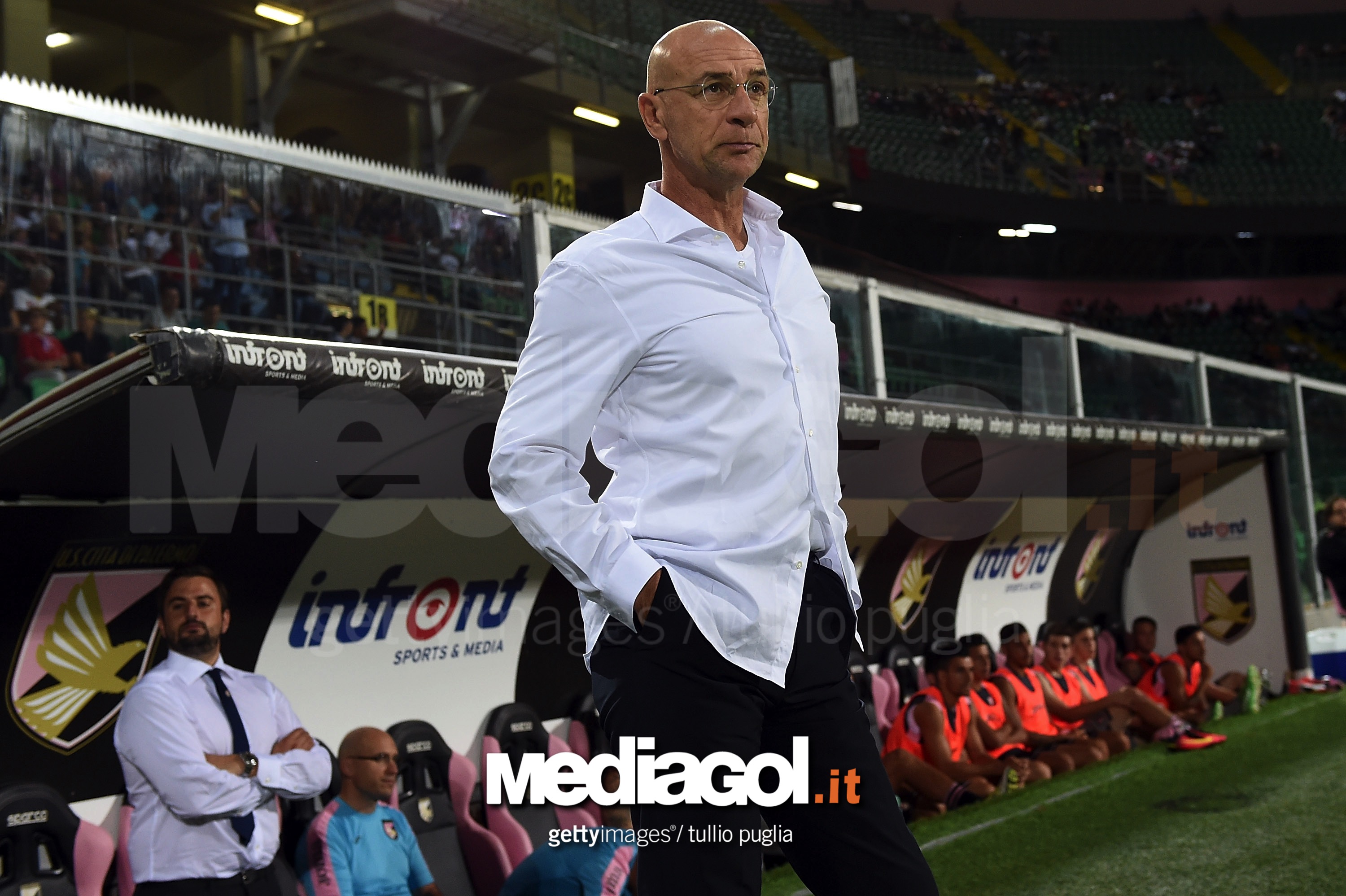 PALERMO, ITALY - AUGUST 06:  Head coach Davide Ballardini of Palermo looks on during the friendly match between US Citta' di Palermo and Olympique Marseille at Renzo Barbera Stadium on August 6, 2016 in Palermo, Italy.  (Photo by Tullio M. Puglia/Getty Images)