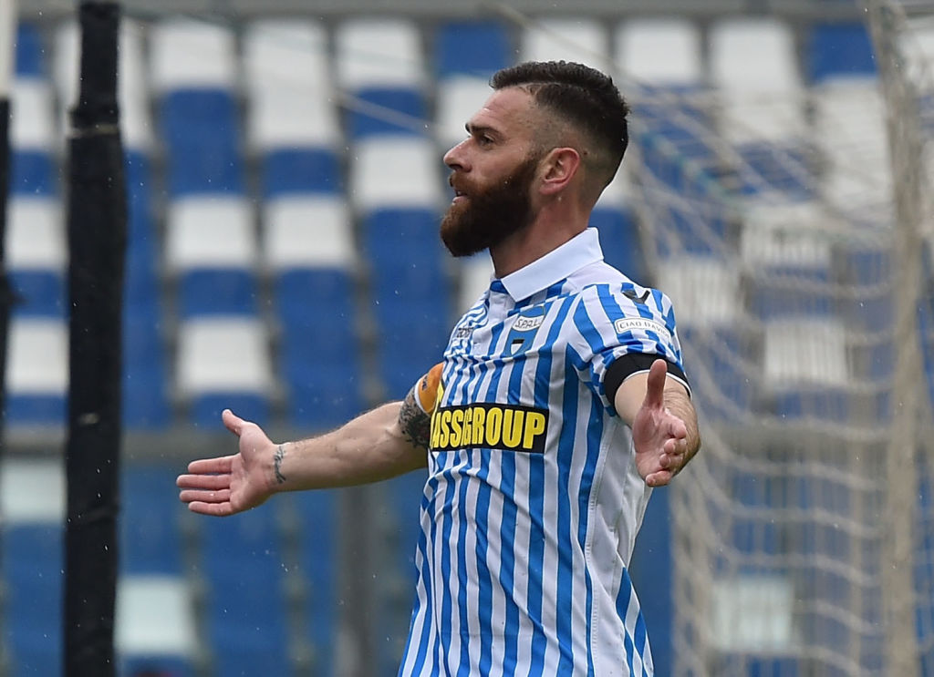 REGGIO NELL'EMILIA, ITALY - MARCH 11:  Mirco Antenucci of Spal celebrates after scoring the opening goal during the Serie A match between US Sassuolo and Spal at Mapei Stadium - Citta' del Tricolore on March 11, 2018 in Reggio nell'Emilia, Italy.  (Photo by Giuseppe Bellini/Getty Images)