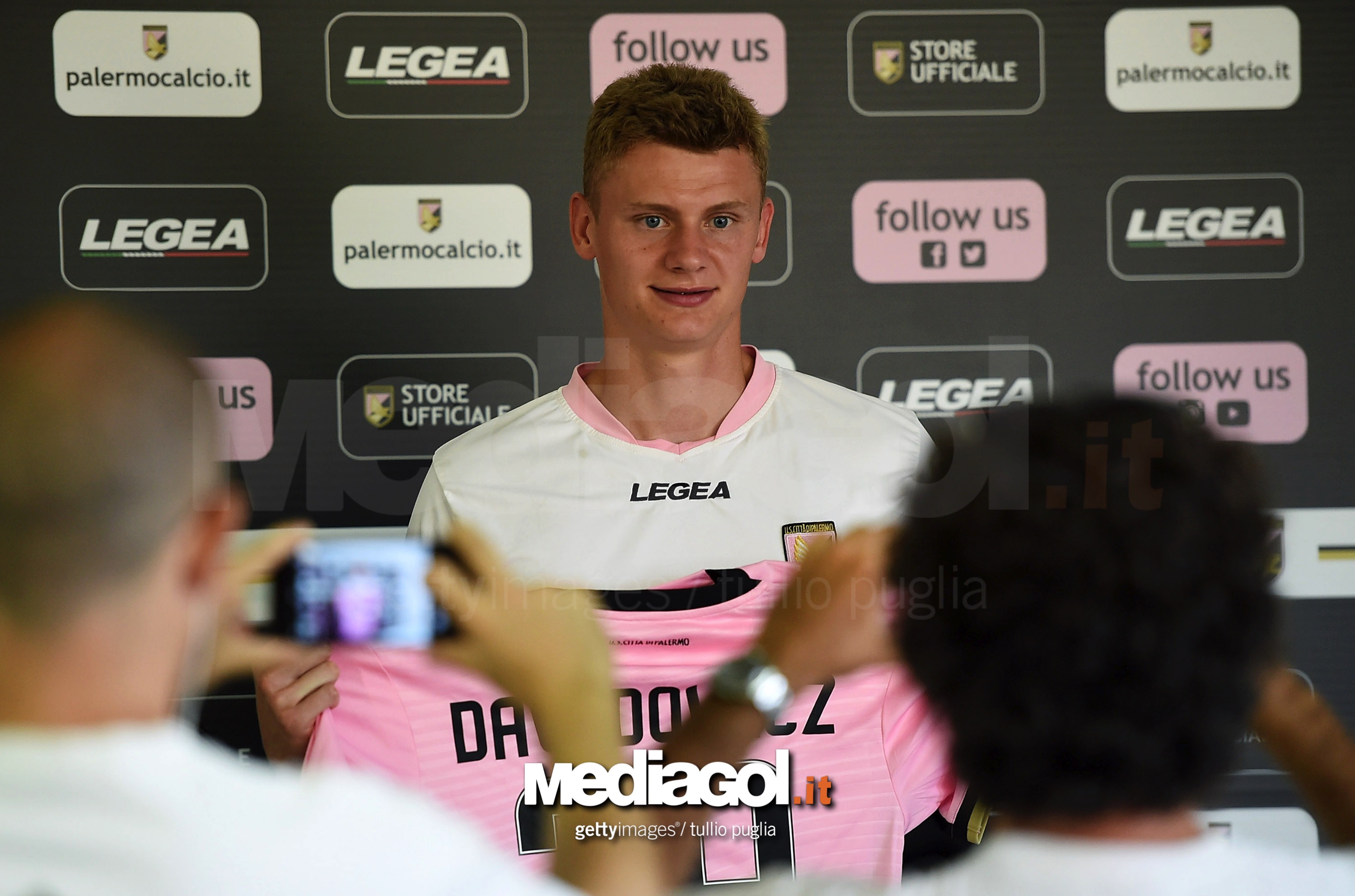 US Citta di Palermo Unveils New Singning Pawel Dawidowicz