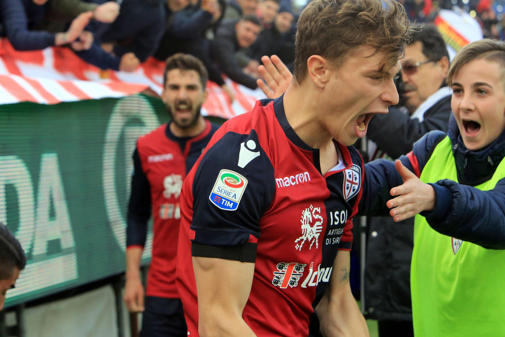 CAGLIARI, ITALY - MARCH 11: Nicolò Barella of Cagliari celebrates his goal 2-1    during the serie A match between Cagliari Calcio and SS Lazio at Stadio Sant'Elia on March 11, 2018 in Cagliari, Italy.  (Photo by Enrico Locci/Getty Images)