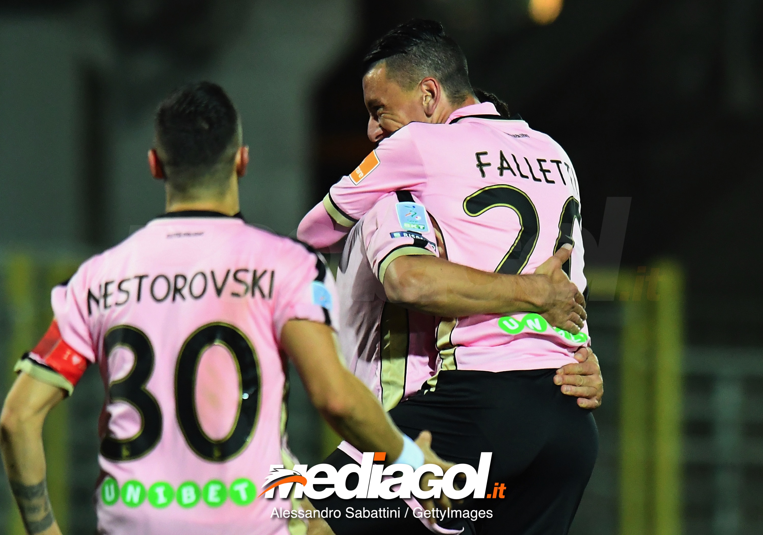 CARPI, ITALY - OCTOBER 30:  Cesar Alejando Faletti of Citta di Palermo celebrates after scoring the opening goal during the Serie b match between Carpi FC and US Citta di Palermo on October 30, 2018 in Carpi, Italy.  (Photo by Alessandro Sabattini/Getty Images) *** Local Caption *** Cesar Alejando Faletti
