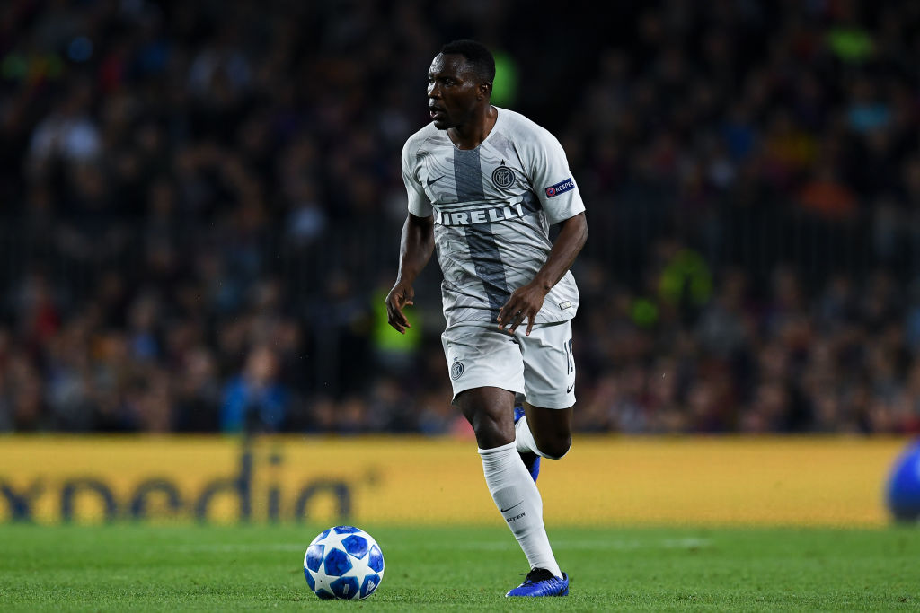 BARCELONA, SPAIN - OCTOBER 24:  Kwadwo Asamoah of FC Internazionale runs with the ball during the Group B match of the UEFA Champions League between FC Barcelona and FC Internazionale at Camp Nou on October 24, 2018 in Barcelona, Spain.  (Photo by David Ramos/Getty Images)