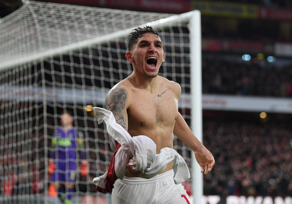 LONDON, ENGLAND - DECEMBER 02:  Lucas Torreira of Arsenal celebrates after scoring during the Premier League match between Arsenal FC and Tottenham Hotspur at Emirates Stadium on December 02, 2018 in London, United Kingdom. (Photo by Shaun Botterill/Getty Images)