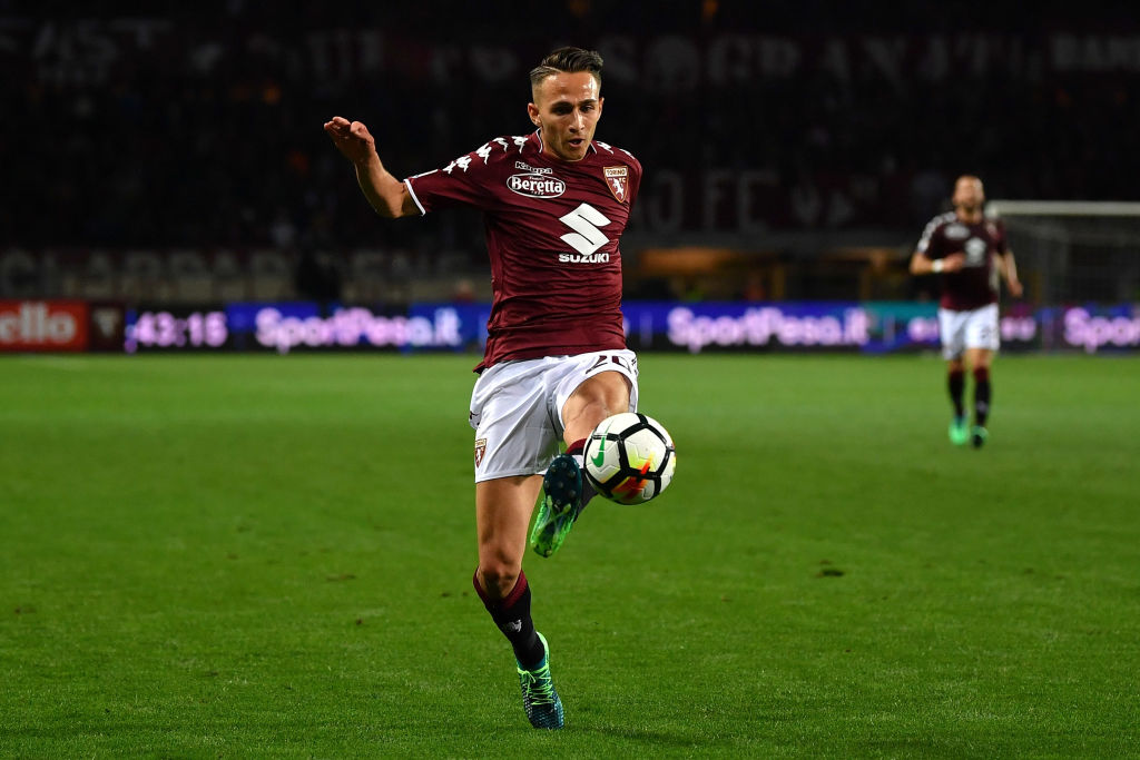 TURIN, ITALY - APRIL 29:  Simone Edera of Torino FC controls the ball during the Serie A match between Torino FC and SS Lazio at Stadio Olimpico di Torino on April 29, 2018 in Turin, Italy.  (Photo by Valerio Pennicino/Getty Images)