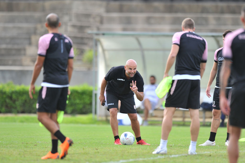 PALERMO, ITALY - SEPTEMBER 28: US Citta di Palermo new coach Roberto Stellone attends a training session on September 28, 2018 in Palermo, Italy. (Photo by Tullio M. Puglia/Getty Images)