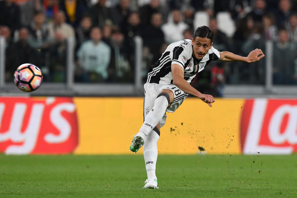 TURIN, ITALY - APRIL 23:  Rolando Mandragora of Juventus FC in action during the Serie A match between Juventus FC and Genoa CFC at Juventus Stadium on April 23, 2017 in Turin, Italy.  (Photo by Valerio Pennicino/Getty Images)