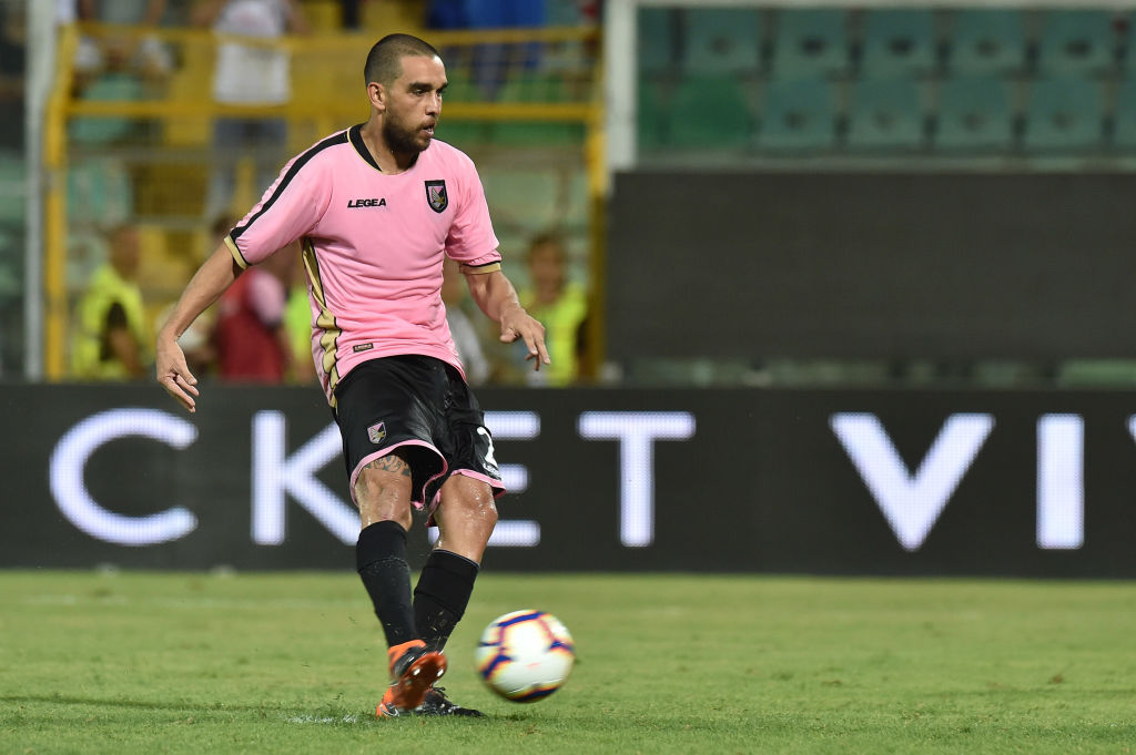 PALERMO, ITALY - AUGUST 05:  Giuseppe Bellusci of Palermo scores the last penalty (7-6) during the TIM Cup match between US Citta' di Palermo and Vicenza Calcio at Stadio Renzo Barbera on August 5, 2018 in Palermo, Italy.  (Photo by Tullio M. Puglia/Getty Images)