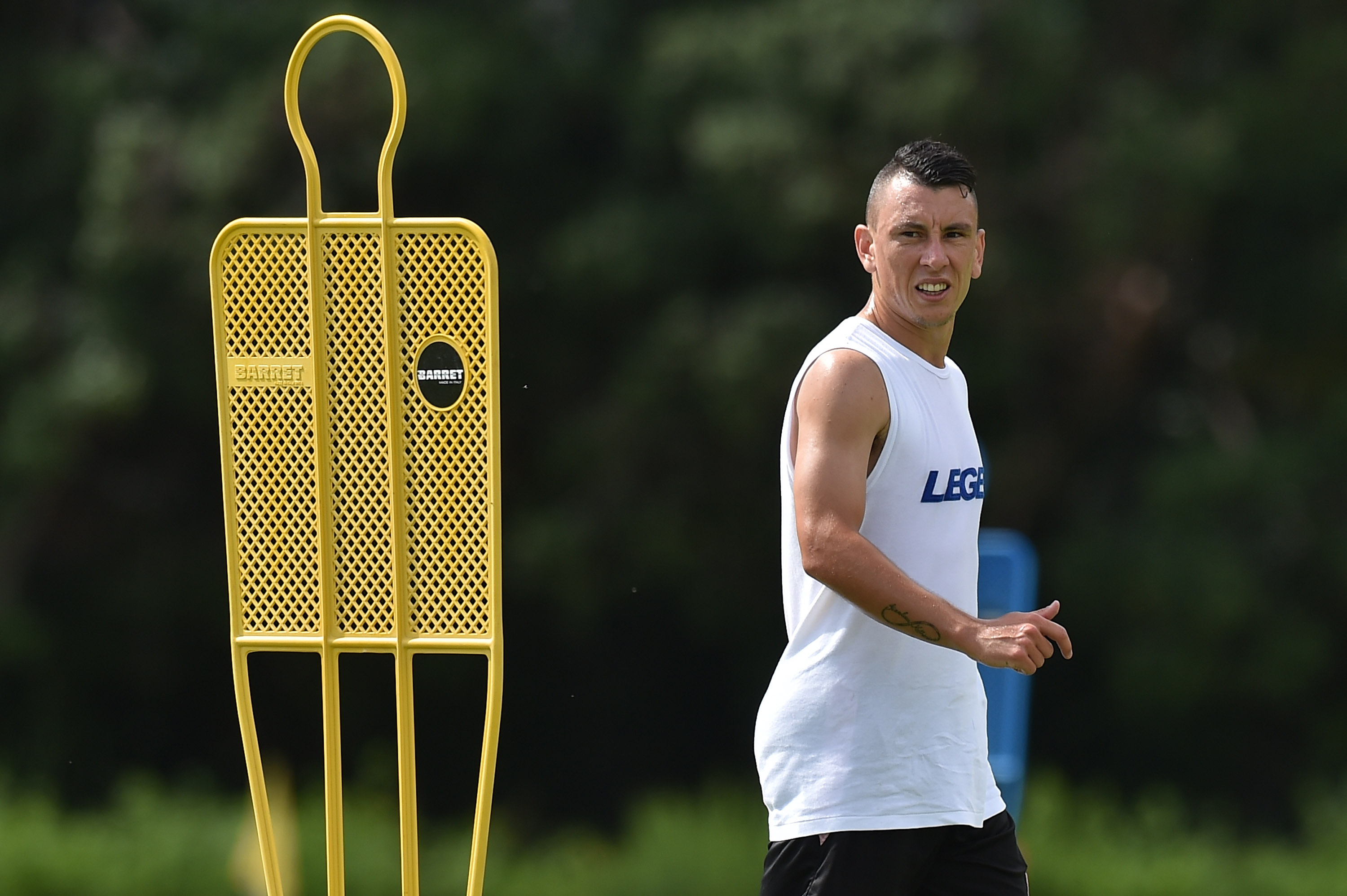 PALERMO, ITALY - AUGUST 16:  Cesar Falletti in action during a US Citta' di Palermo training session at Carmelo Onorato training center on August 16, 2018 in Palermo, Italy.  (Photo by Tullio M. Puglia/Getty Images)