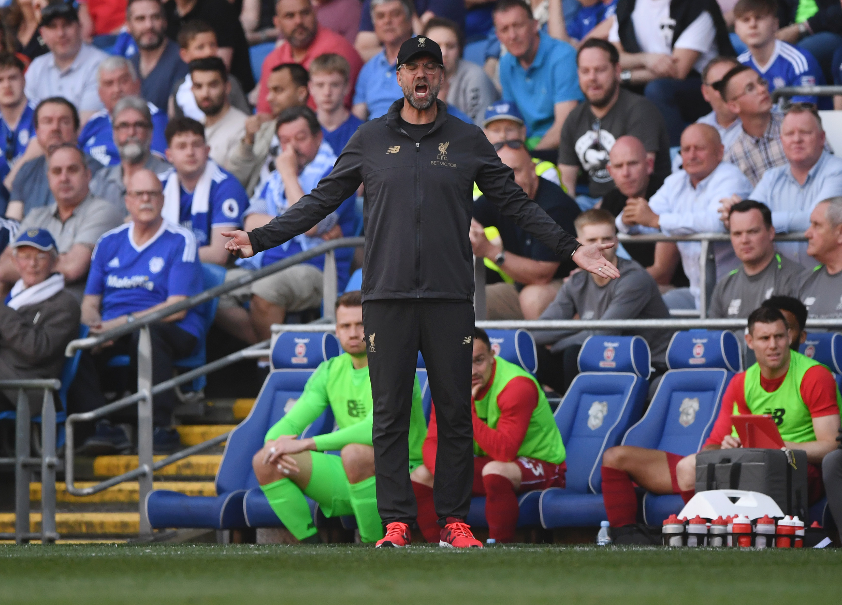 CARDIFF, WALES - APRIL 21:  Jurgen Klopp, Manager of Liverpool reacts during the Premier League match between Cardiff City and Liverpool FC at Cardiff City Stadium on April 21, 2019 in Cardiff, United Kingdom. (Photo by Stu Forster/Getty Images)