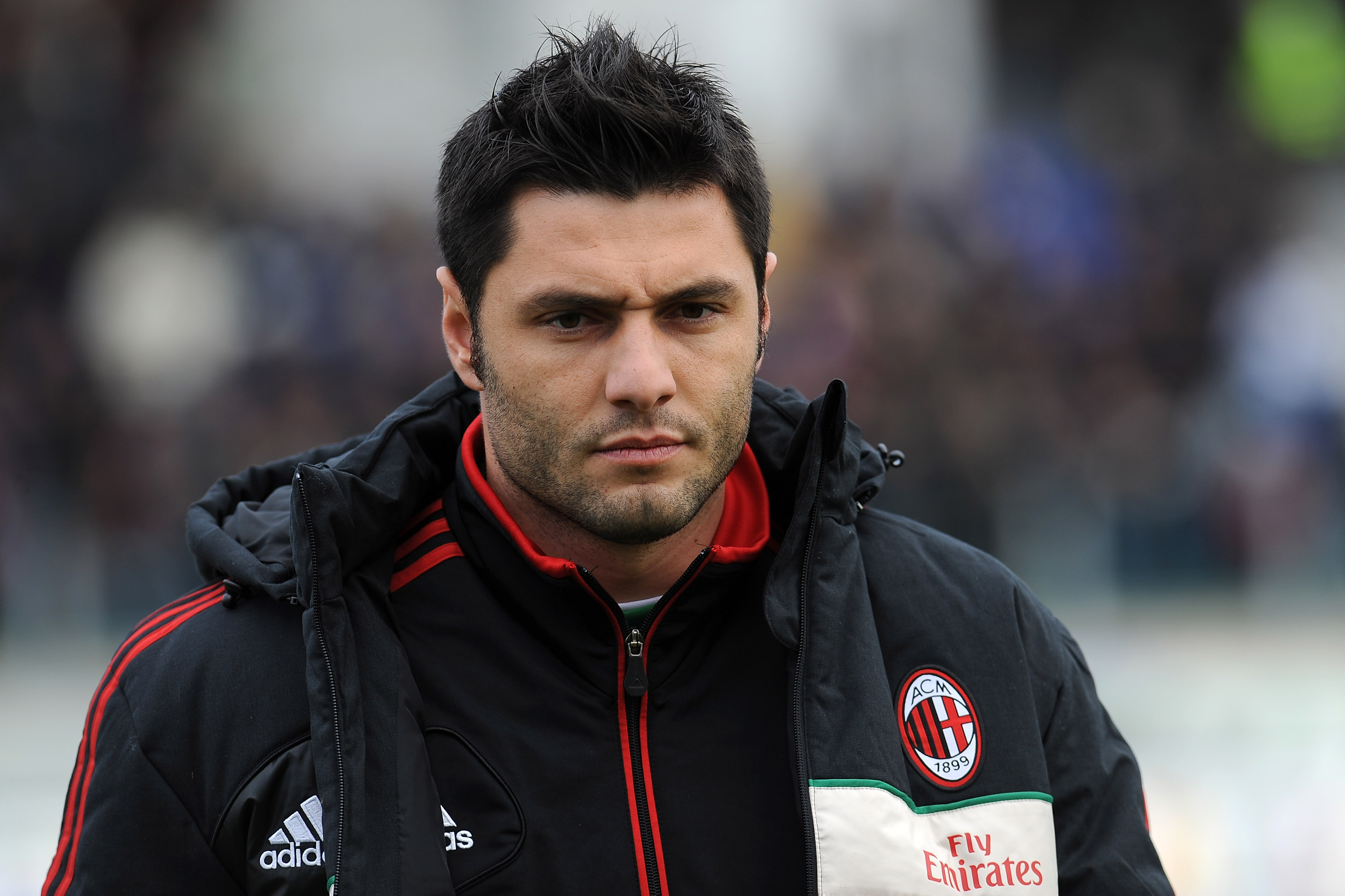 CAGLIARI, ITALY - FEBRUARY 10:  Marco Amelia of AC Milan looks on prior to the Serie A match between Cagliari Calcio and AC Milan at Stadio Is Arenas on February 10, 2013 in Cagliari, Italy.  (Photo by Valerio Pennicino/Getty Images)