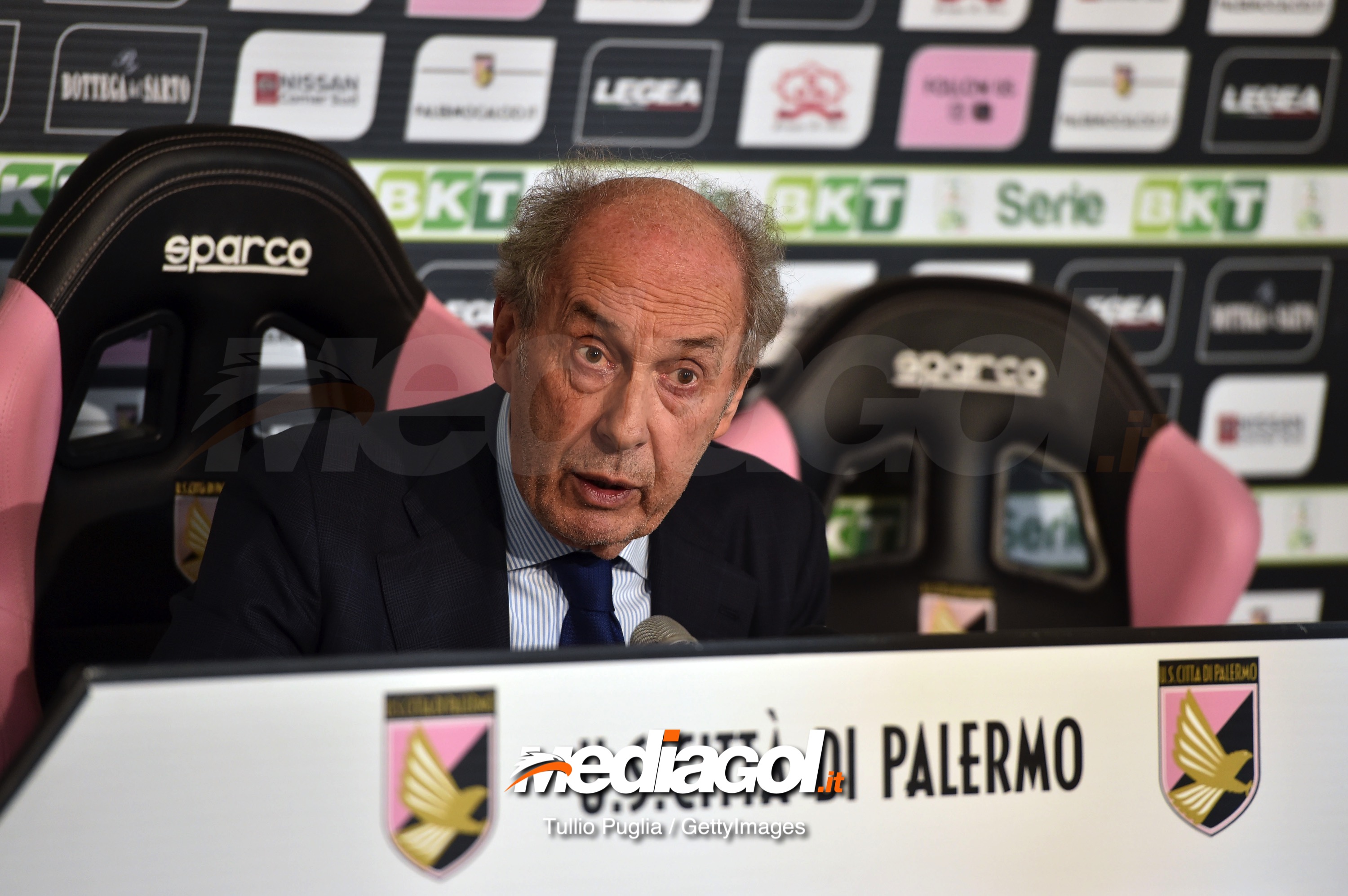 PALERMO, ITALY - MARCH 01: President Rino Foschi answers questions during presentation of Niklas Gunnarsson as new player of US Citta' di Palermo at Tenente Carmelo Onorato Sports Center on March 01, 2019 in Palermo, Italy. (Photo by Tullio M. Puglia/Getty Images)