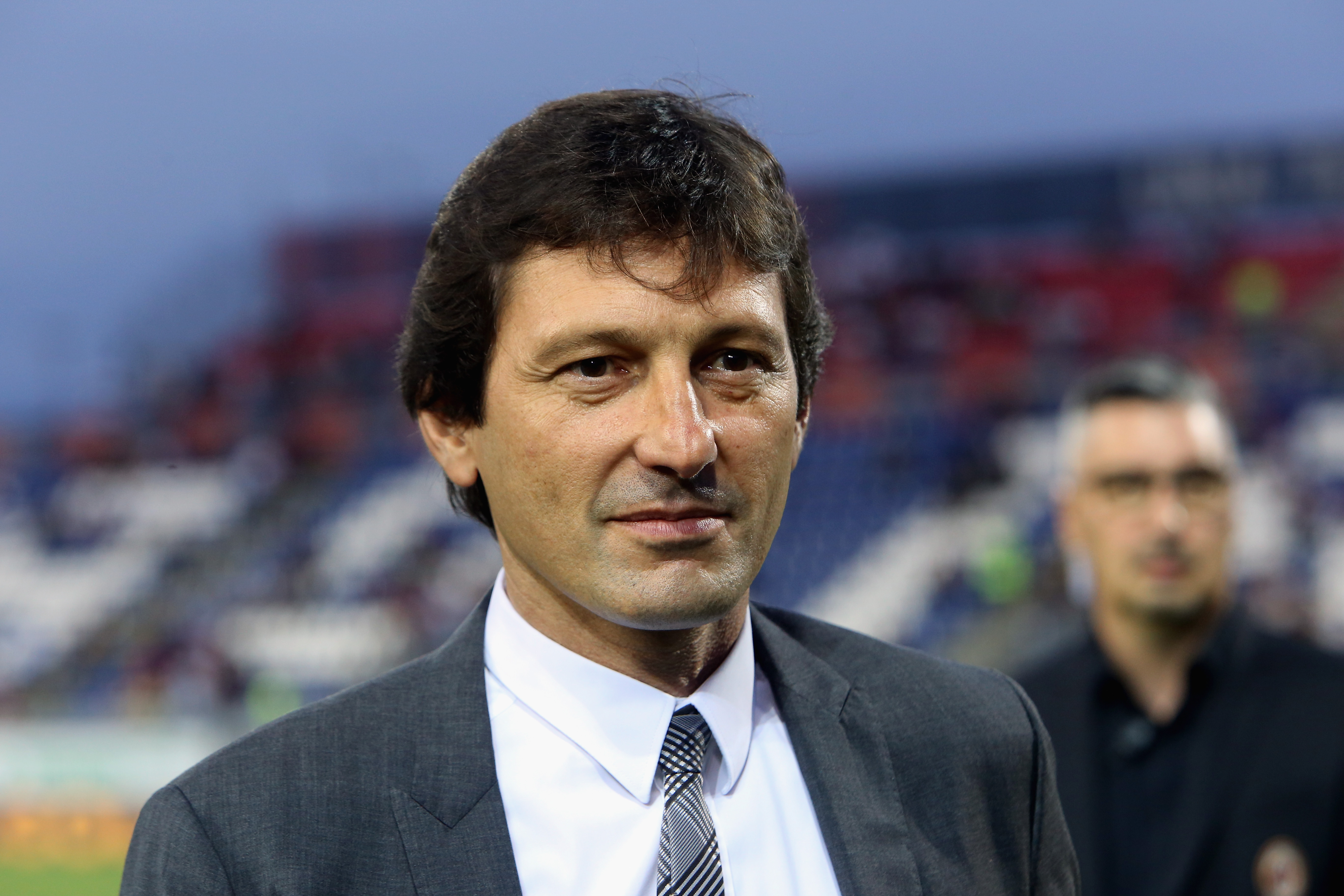 CAGLIARI, ITALY - SEPTEMBER 16: Leonardo of Milan looks on   during the serie A match between Cagliari and AC Milan at Sardegna Arena on September 16, 2018 in Cagliari, Italy.  (Photo by Enrico Locci/Getty Images)