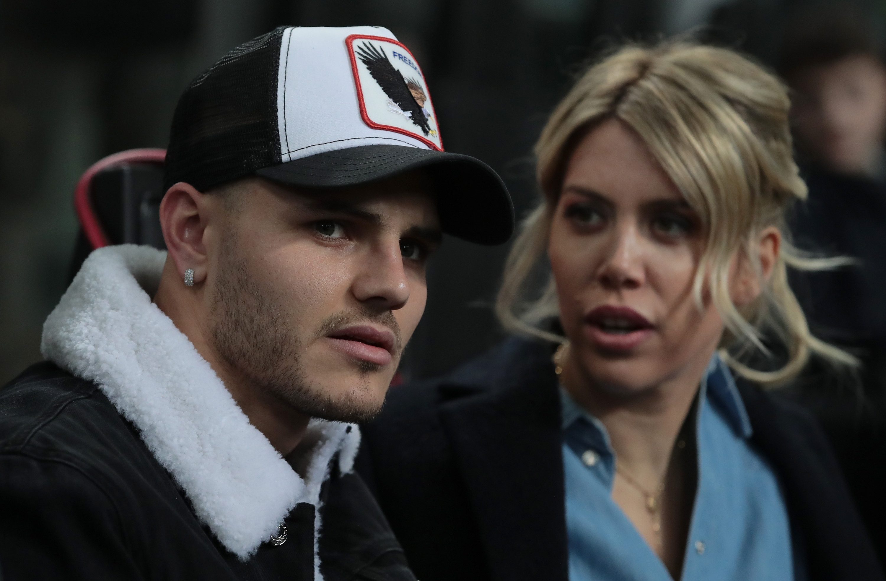 MILAN, ITALY - FEBRUARY 21:  Mauro Emanuel Icardi of FC Internazionale and his wife Wanda Nara attend the UEFA Europa League Round of 32 Second Leg match between FC Internazionale and SK Rapid Wien at San Siro on February 21, 2019 in Milan, Italy.  (Photo by Emilio Andreoli/Getty Images)