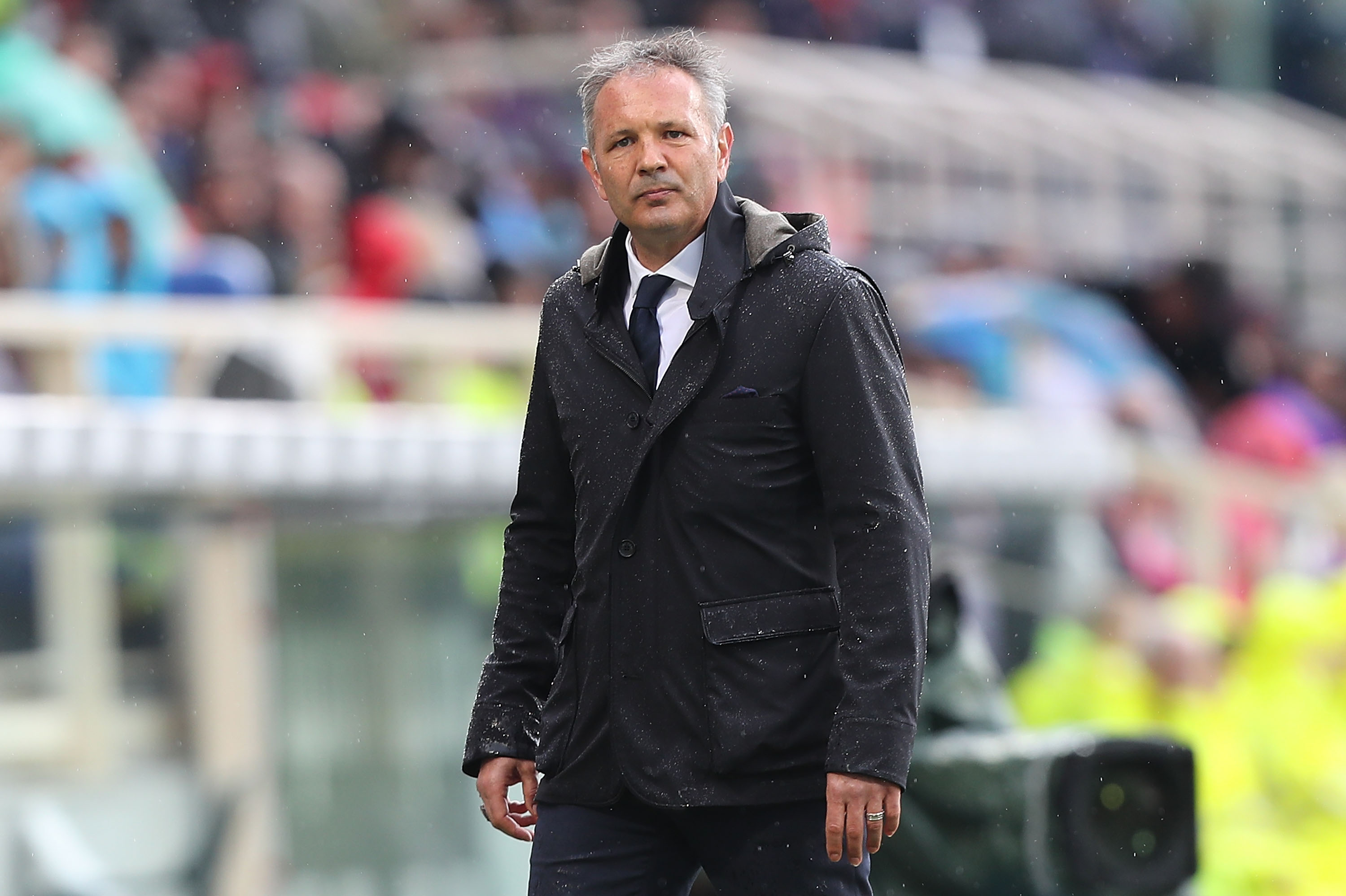 FLORENCE, ITALY - APRIL 14: Sinisa Mihajlovic manager of Bologna FC looks on during the Serie A match between ACF Fiorentina and Bologna FC at Stadio Artemio Franchi on April 14, 2019 in Florence, Italy.  (Photo by Gabriele Maltinti/Getty Images)