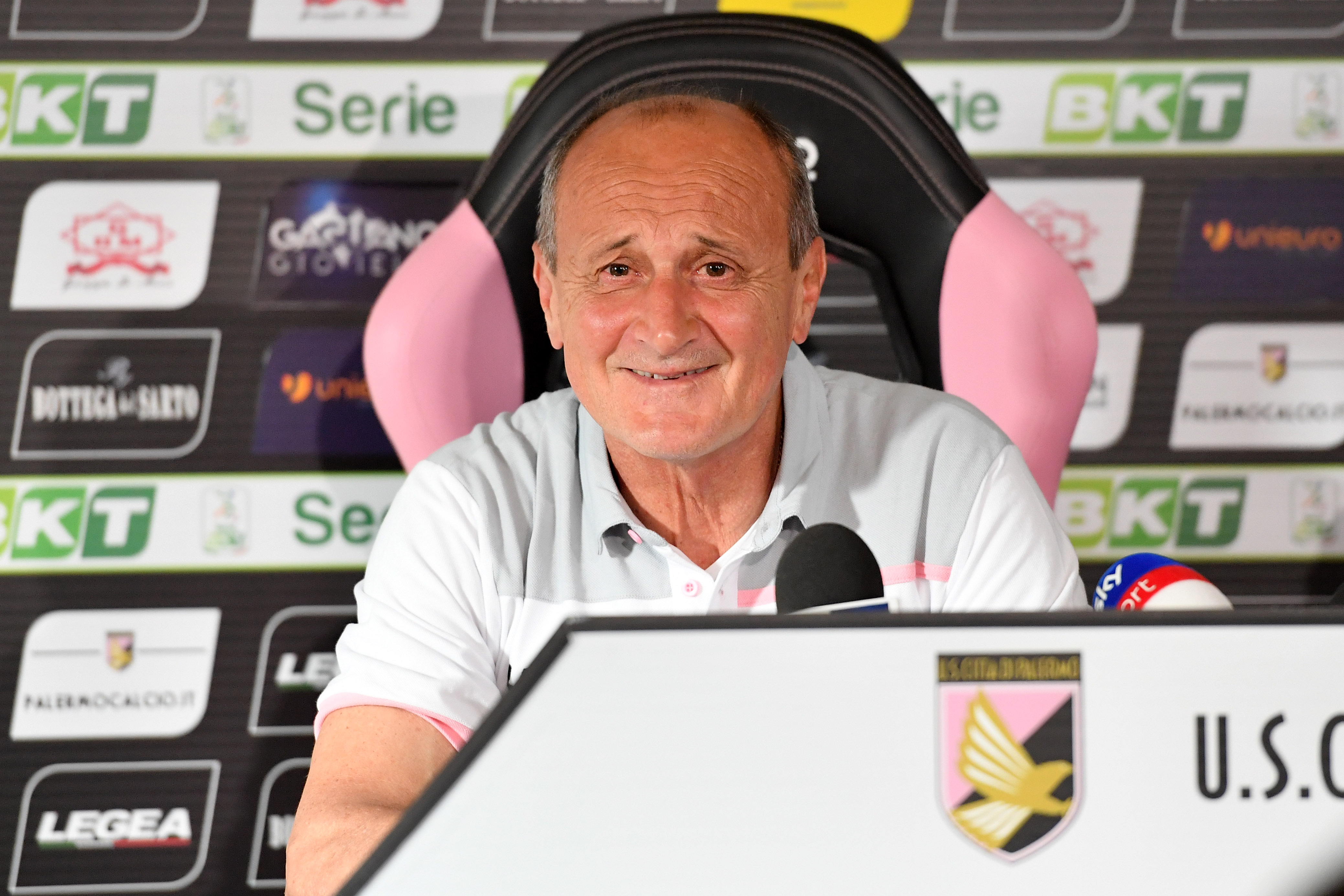 US Citta di Palermo Training Session And Press Conference