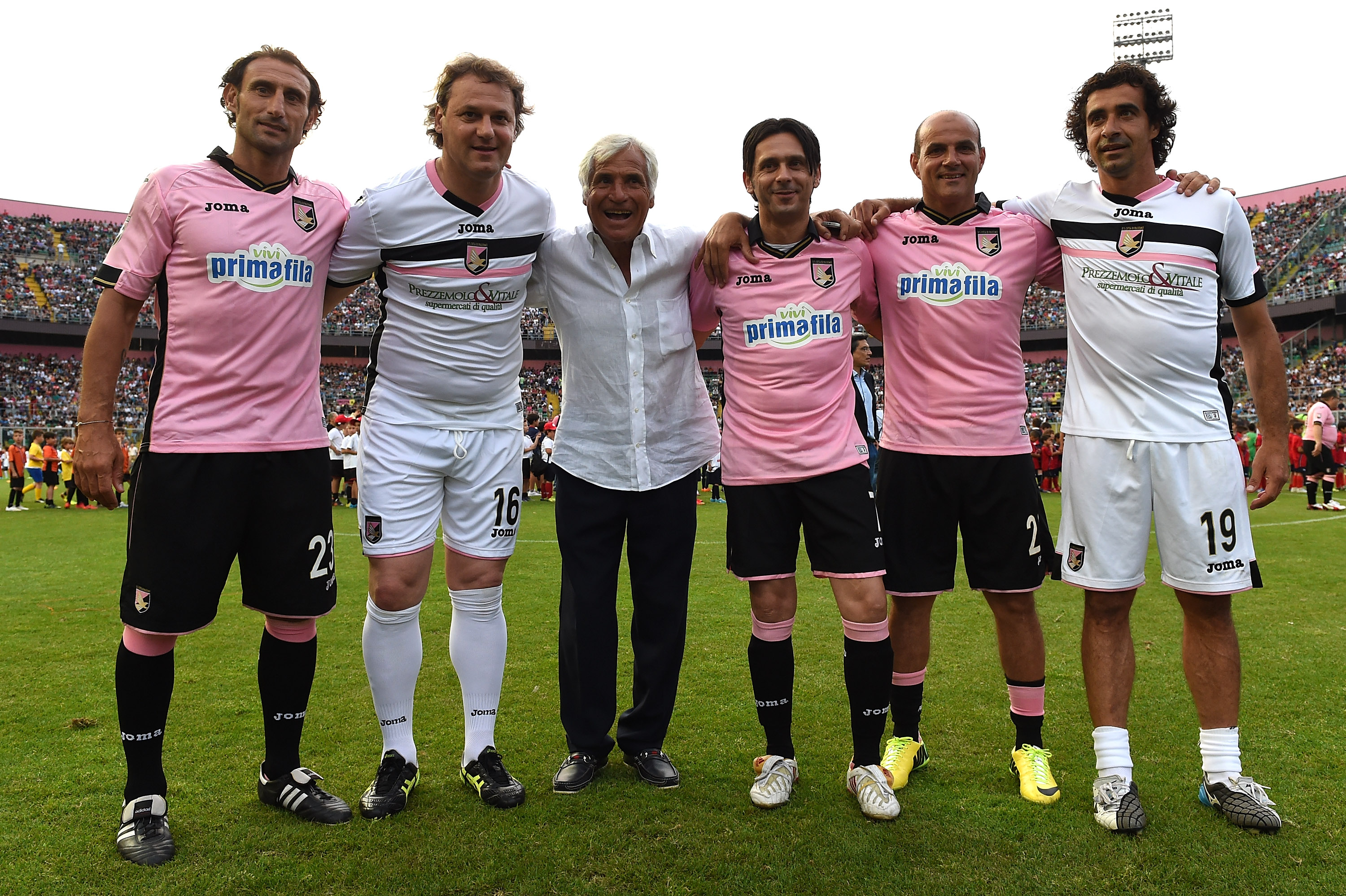 PALERMO, ITALY - JUNE 05:  Davide Campofranco, Roberto Biffi, Ignazio Arcoleo, Tanino Vasari, Ciccio Galeoto and Giacomo Tedesco pose during the charity match between Atletico Salvuccio and Real Valentino at Stadio Renzo Barbera on June 5, 2015 in Palermo, Italy.  (Photo by Tullio M. Puglia/Getty Images)