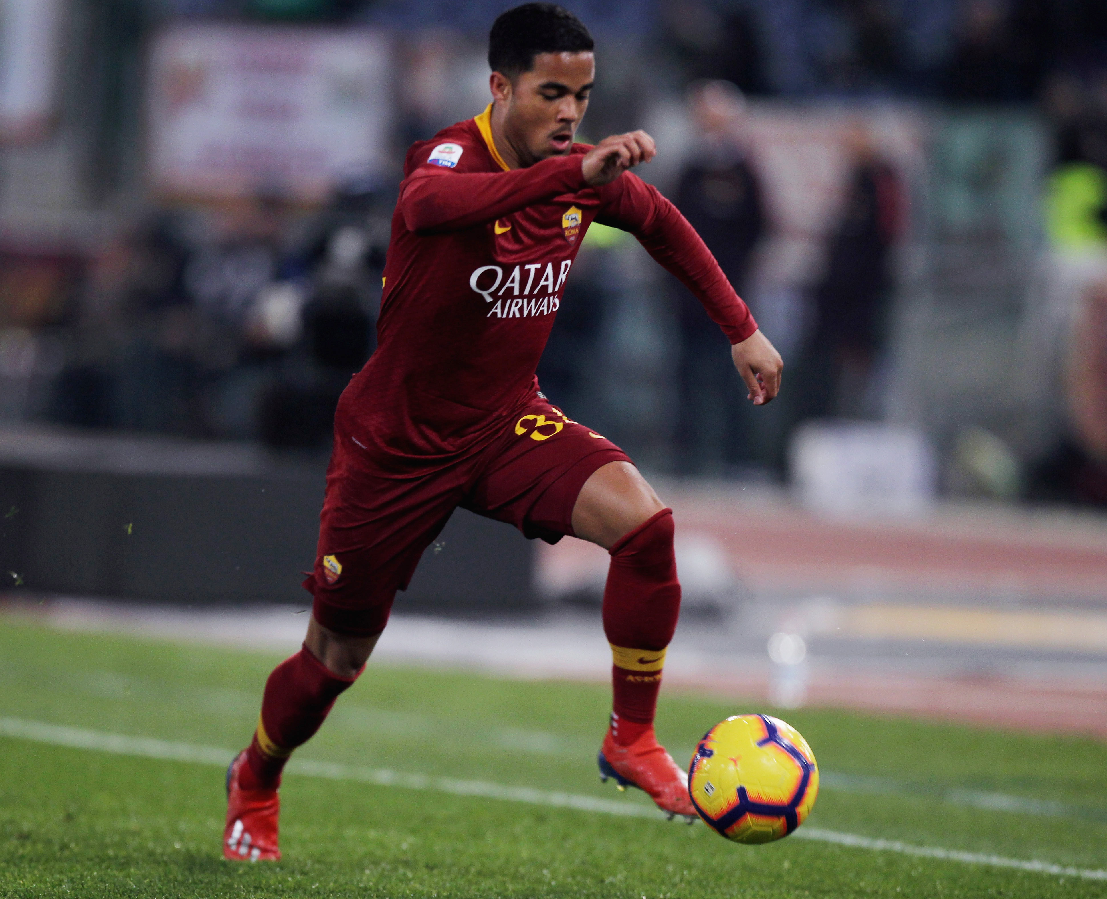 ROME, ITALY - FEBRUARY 18:  Justin Kluivert of AS Roma kicks the ball during the Serie A match between AS Roma and Bologna FC at Stadio Olimpico on February 18, 2019 in Rome, Italy.  (Photo by Paolo Bruno/Getty Images)